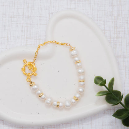 Dainty Cultivated Uneven Sea Pearl Bracelet - Relato.Jewelry