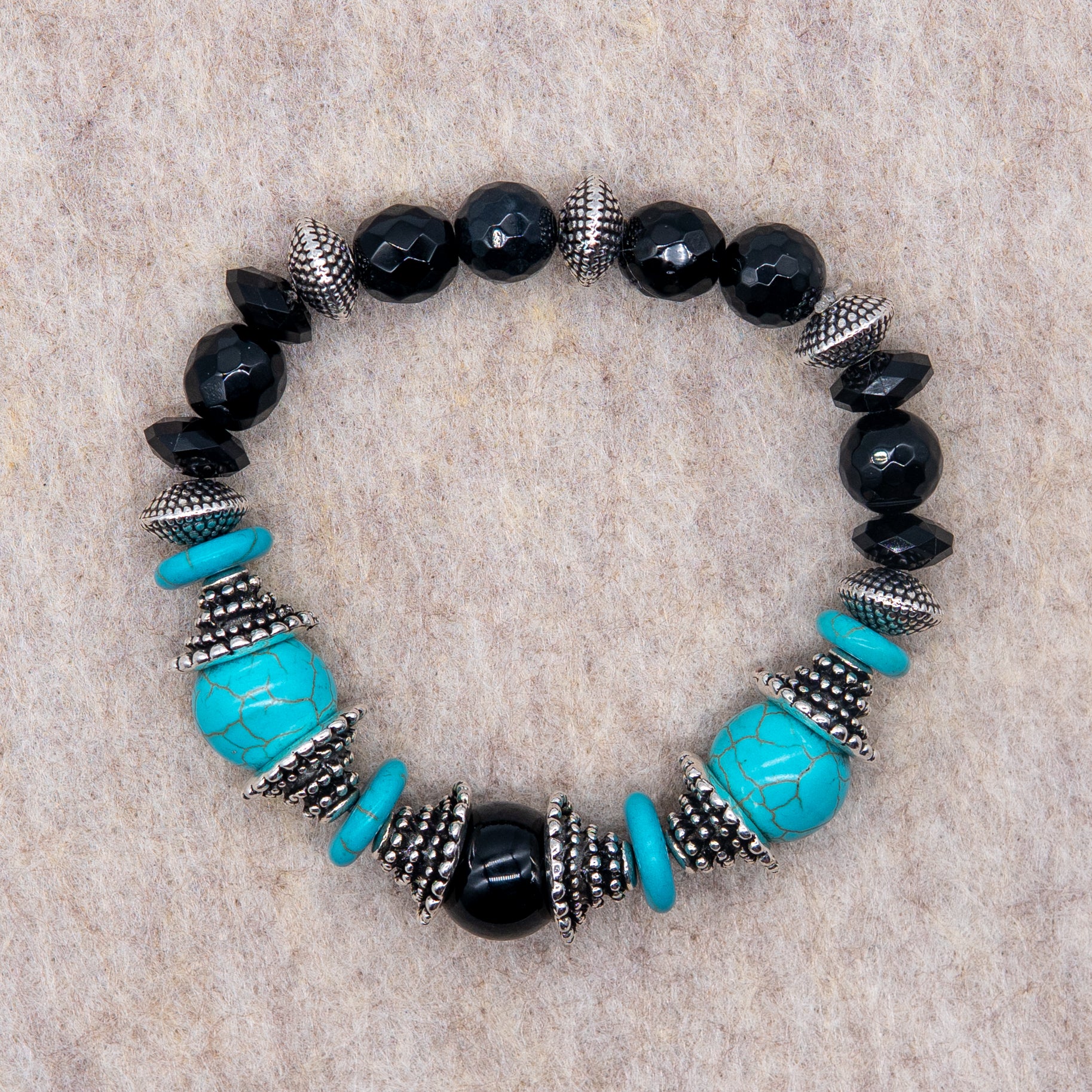 Dainty Boho Blue & Black  Beaded Bracelet - Relato.Jewelry