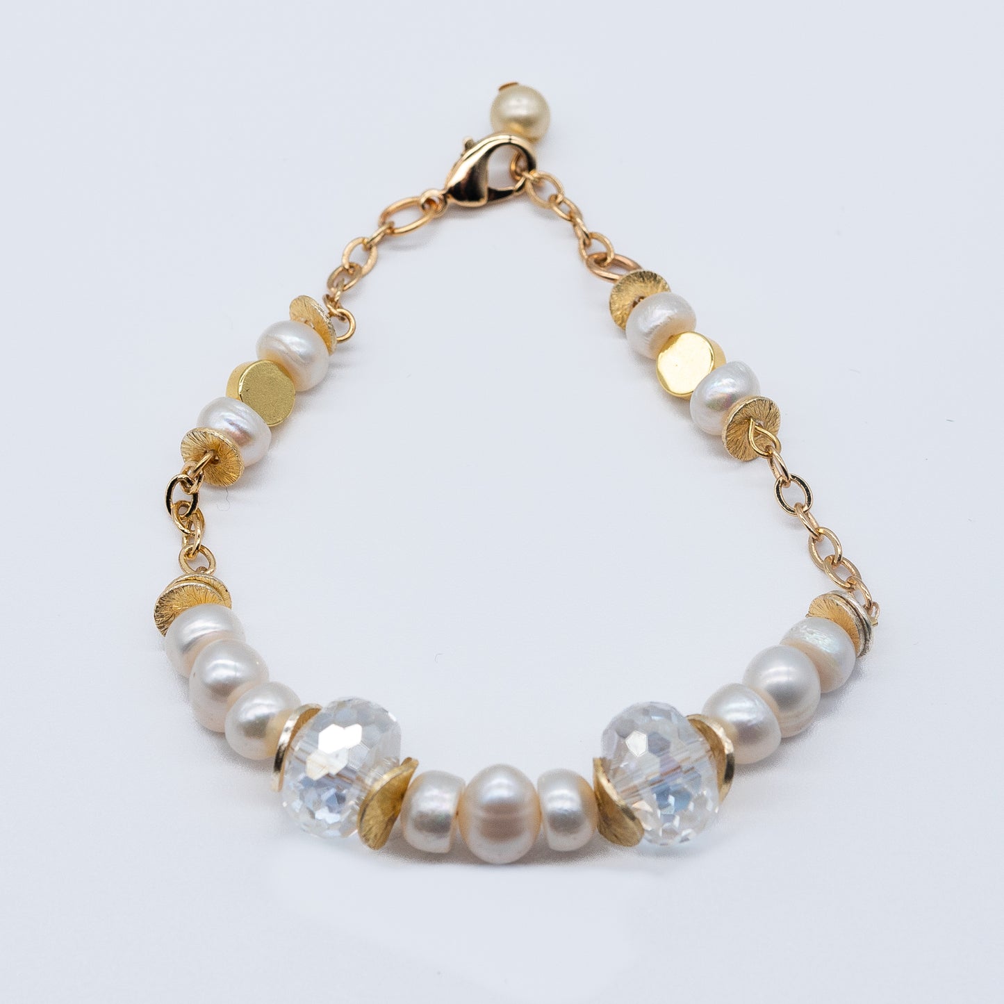 Timeless Cultured Pearl & Crystal Bracelet - Relato.Jewelry